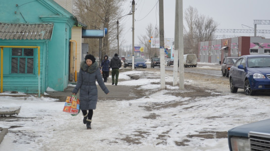 В Подгоренском районе коммунальщики первый апрельский день посвятили уборке снега