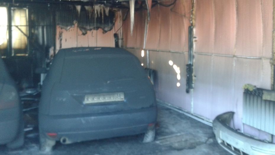 На автомойке в Кантемировском районе едва не сгорели две иномарки