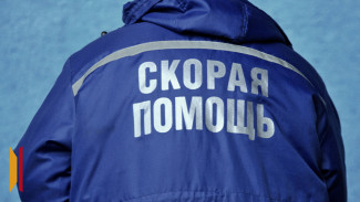 В Воронежской области иномарка вылетела в кювет: пострадали водитель и пассажир