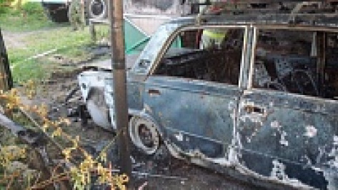 В Бутурлиновском районе из-за короткого замыкания сгорел автомобиль