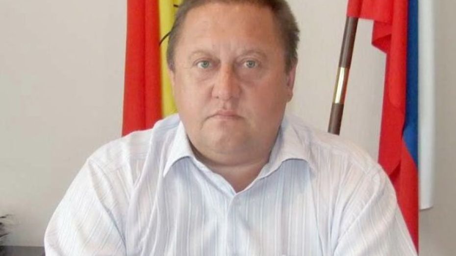 Глава администрации Таловой подал в отставку