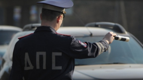 В Воронеже сбившему полицейского на ВОГРЭСе водителю Mercedes дали 3 года колонии 