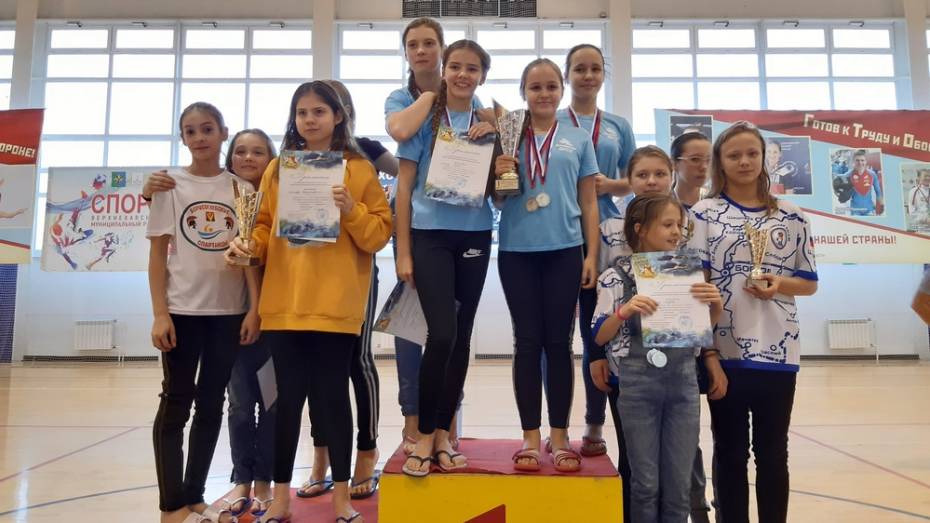 Аннинские пловцы завоевали 3 «золота» на открытом первенстве Верхнехавского района