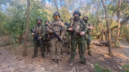 Военнослужащие из зоны СВО поздравили грибановцев с 90-летием района