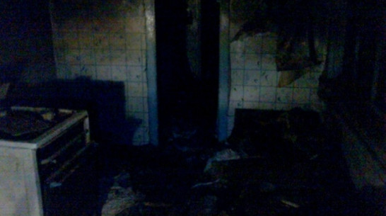 В Острогожском районе в нежилом доме на пожаре погиб мужчина 