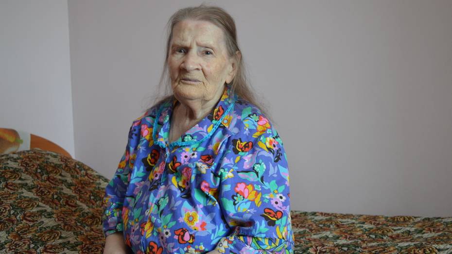 В Каширском районе пенсионерка в свой 95-летний юбилей передала участникам СВО 120 тыс рублей