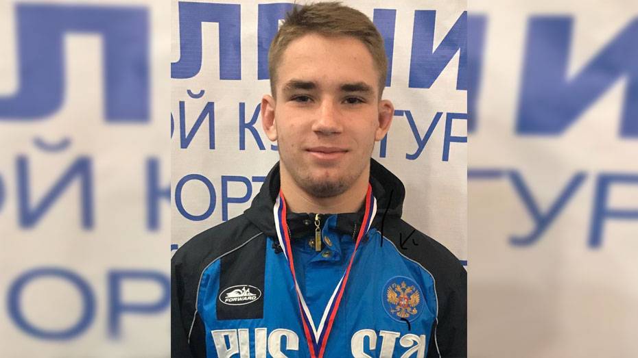Рамонский спортсмен выиграл «золото» межрегионального турнира по вольной борьбе