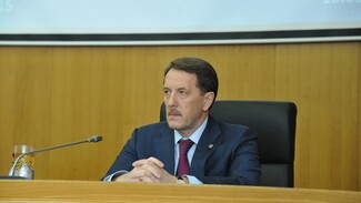 Воронежский губернатор призвал власти ставить общественное выше личного