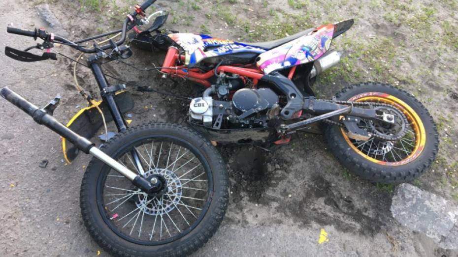 В Воронеже столкнулись легковушка и мотоцикл: пострадал 13-летний мальчик