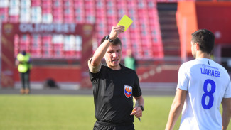 Из-за удаления в первом тайме воронежский «Факел» проиграл «Олимпу-Долгопрудный»