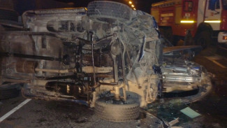 Два человека погибли и 4 ранены в аварии в Воронежской области