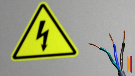 Под Воронежем электромонтер получил ожог лица вольтовой дугой