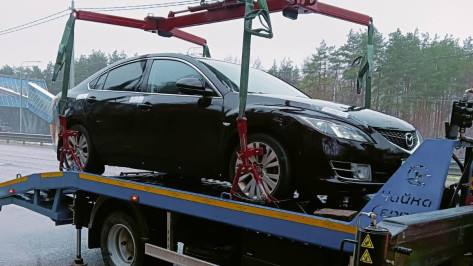 У воронежца арестовали автомобиль Mazda 6 за долг по алиментам в 680 тыс рублей