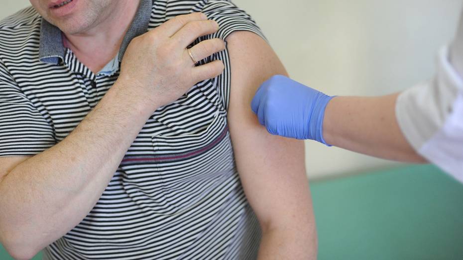 Прививки от коронавируса сделали более 220 тыс жителей Воронежской области