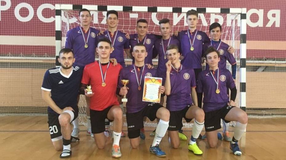 Аннинские футболисты победили в межрайонном турнире «Кубок Дружбы»