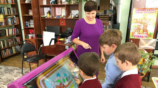 Библиотека в Ольховатском районе получила 490 тыс рублей на развитие детской студии