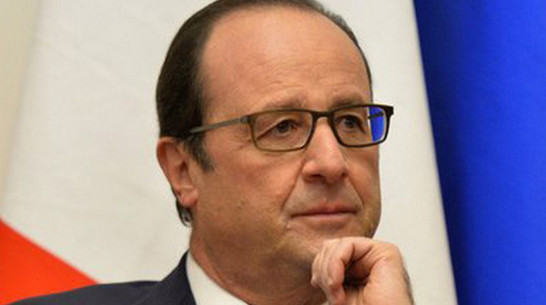 Франсуа Олланд ввел во Франции чрезвычайное положение из-за безработицы