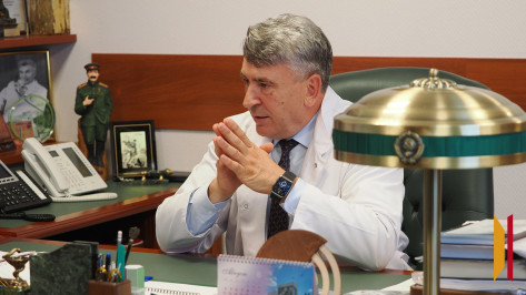 «Снизилась одногодичная летальность и увеличилась 5-летняя выживаемость»: главный онколог Воронежской области Иван Мошуров – об успехах онкослужбы