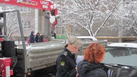 Житель Воронежа лишился автомобиля из-за долгов по коммунальным платежам