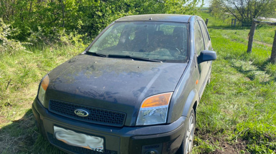 В Ольховатском районе Ford вылетел с дороги в кювет из-за инсульта у водителя