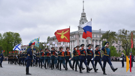 Центр Воронежа перекроют 3 мая из-за репетиции парада Победы