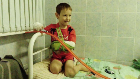 Ярославские врачи прооперировали 4-летнего мальчика на средства семилукцев