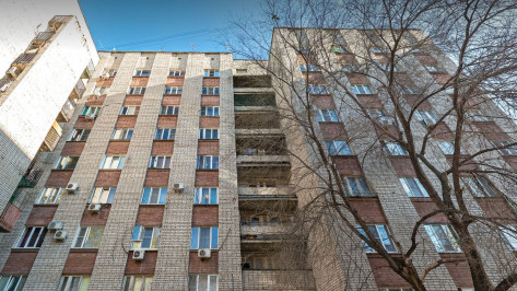 В Воронеже при пожаре в 9-этажке на улице Переверткина погибла пенсионерка