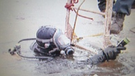Спасатели в Воронеже подо льдом нашли утонувший автомобиль