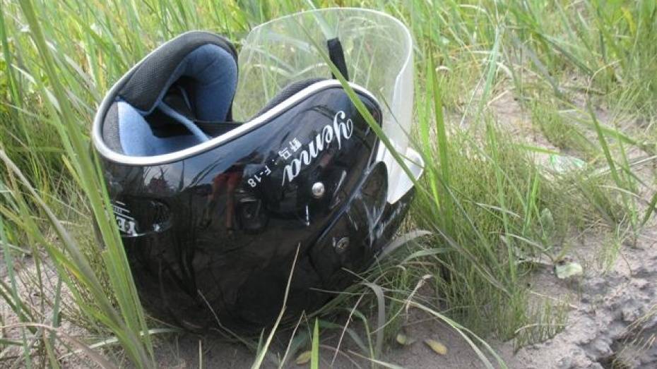 В Воронежской области 20-летний мотоциклист влетел в ограждение и погиб