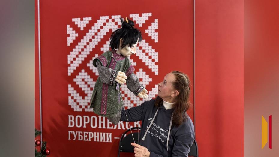 «Нужно иметь искру, способную зажечь дерево»: в Воронеже открылся театральный фестиваль «Четыре сезона»