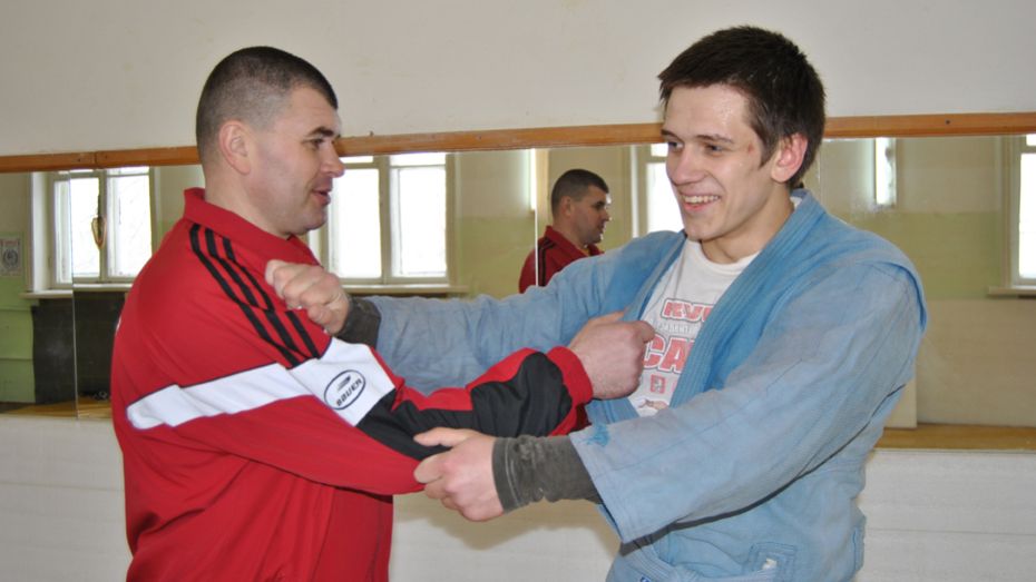 Семилукский самбист победил во всероссийском турнире