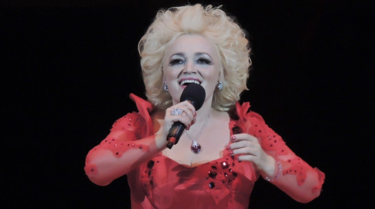 Надежда Кадышева порадует воронежцев новыми песнями и платьями 