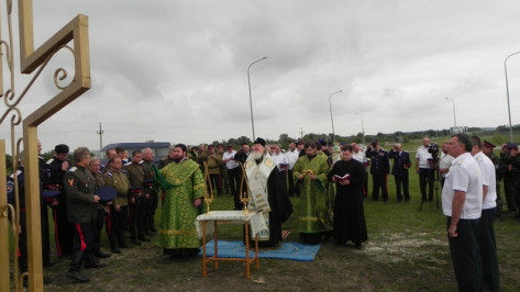 В День Святой Троицы Кантемировку посетил митрополит Воронежский и Борисоглебский Сергий