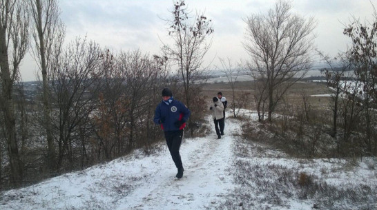 Семилукские спортсмены начали новый год трезвой пробежкой