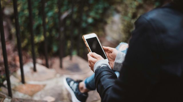 Жительница Воронежа хотела продлить действие сим-карты и лишилась 1 млн рублей