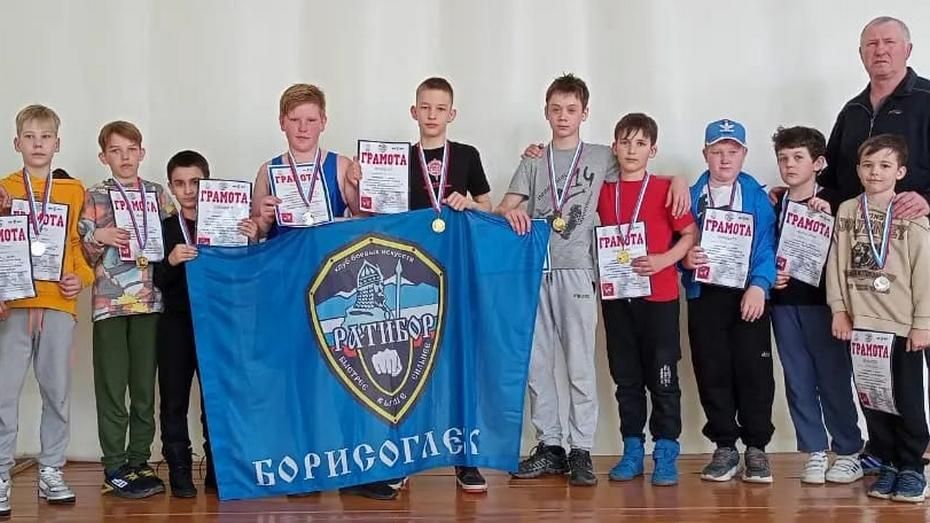 Борисоглебские боксеры привезли 12 медалей с открытого турнира тамбовского города Уварово