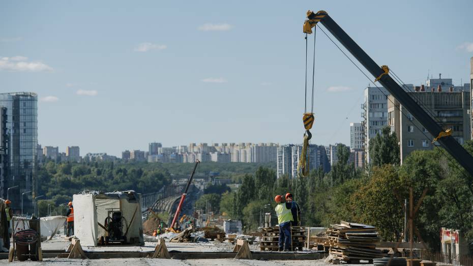 Воронежцам, живущим у Остужевской развязки, бесплатно заменят окна