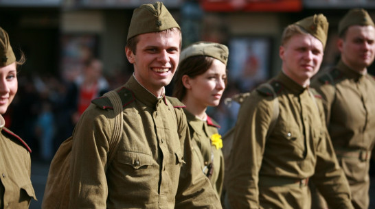 У Дома офицеров воронежцы будут собирать подписи под просьбой к Путину 