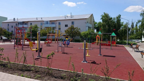 План по благоустройству дворов уже выполнили в 7 муниципалитетах Воронежской области