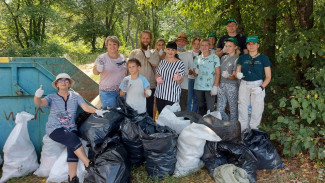 Павловчане собрали более 120 кг мусора на берегу Дона