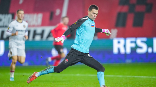 Состав воронежского «Факела» пополнил вратарь Игорь Обухов