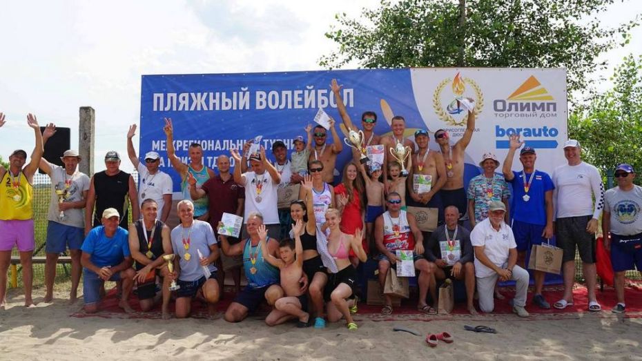 Борисоглебцы завоевали 7 медалей на межрегиональном турнире по пляжному волейболу