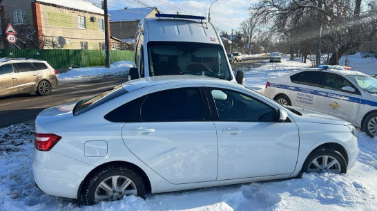 Машина скорой помощи попала в аварию в Воронеже