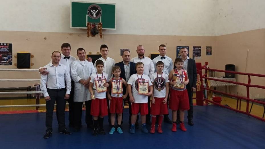 Грибановские боксеры завоевали 6 золотых медалей межрегионального турнира
