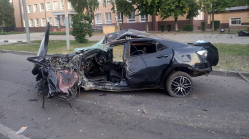 В Воронеже 18-летний парень на Toyota Corolla погиб в страшном ДТП