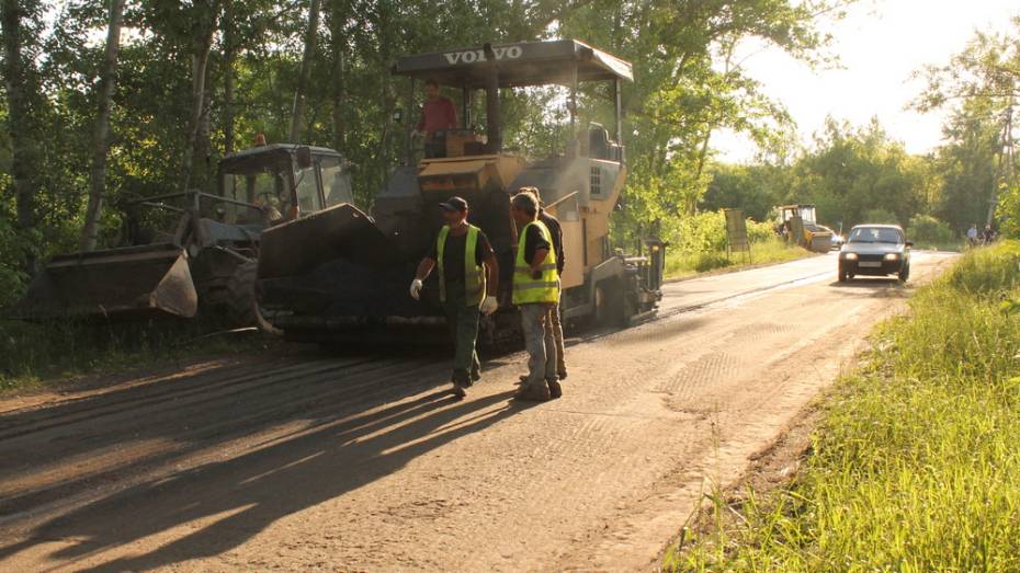 В хохольском хуторе Парничный на ремонт дороги потратили более 2,3 млн рублей