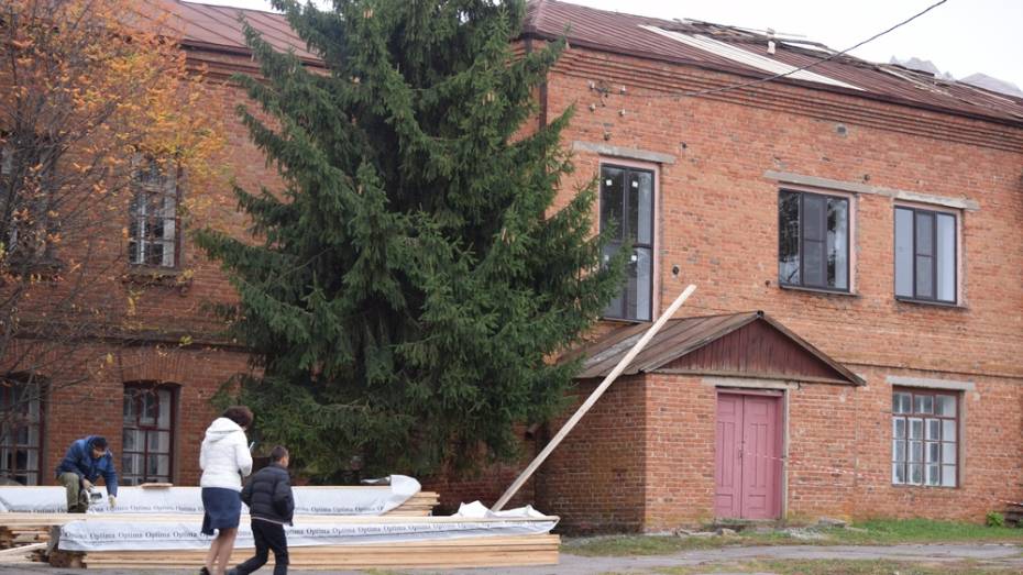 В старейшей школе Подгоренского района капитально отремонтируют крышу