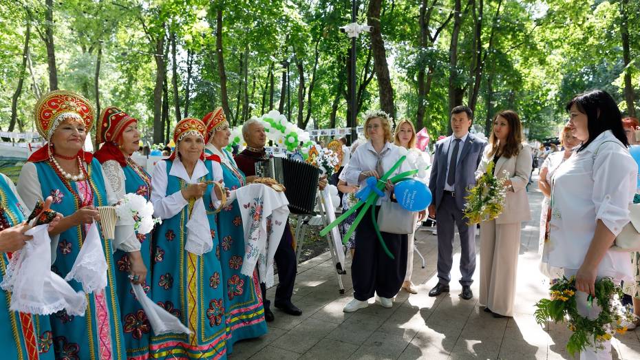 Депутаты Воронежской облдумы поддержали мероприятия, посвященные Году семьи в России