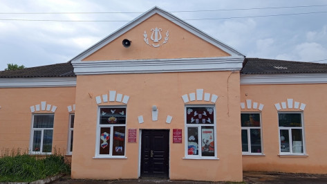 В острогожском ДК обновили мебель и оборудование