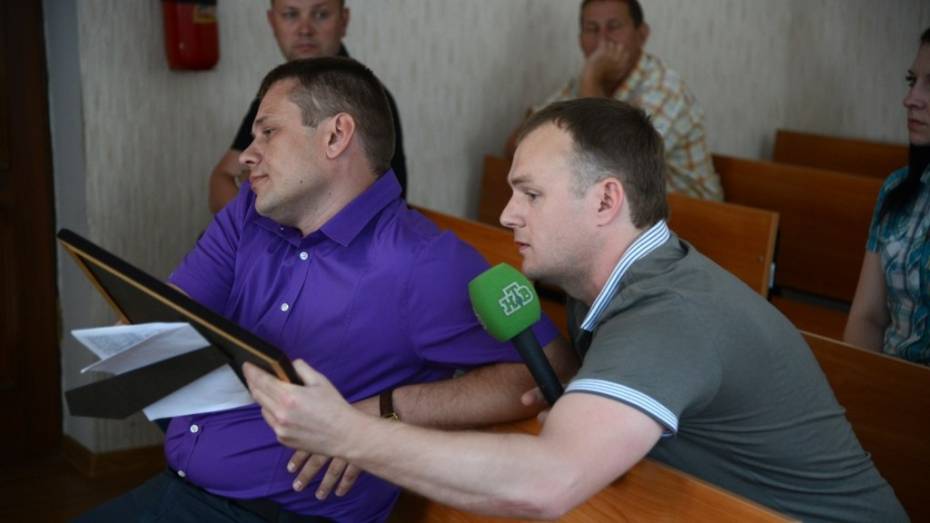 Журналисты НТВ попали в ДТП под Воронежем при съемке сюжета о погибшей семейной паре 